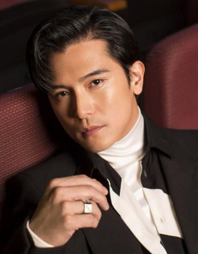 台媒爆料邱泽最新,神秘美女引关注，恋情细节成焦点